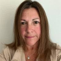 Lisa Reynolds BSHCM, ARRT, R, MR