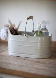 Now pour in 1 cup of white vinegar. Diy Essential Oils In The Home Make An All Purpose Cleaner Remodelista
