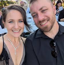 What virtual tutoring or homeschool curriculum with live teacher sessions  is suitable for a first-grade student?