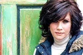 Shanna Stanton's Instagram, Twitter & Facebook