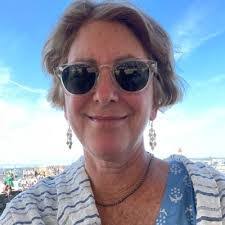 Gail Stubbs's Instagram, Twitter & Facebook