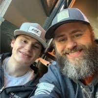 Steven Deshong's Instagram, Twitter & Facebook