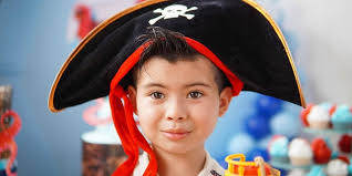 Donovan Gómez de fiesta