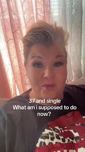 Serena Tucker's Instagram, Twitter & Facebook