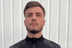 Mehmed Gürman schießt Jahn Hiesfeld ab, zwölf Tore für Heißen