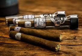 The production method allows us to preserve all the properties of the trichomes in a pure dough. El Blunto Partners With Papa S Select To Release Two Limited Edition 420 Cannabis Cigars Infused With Papa S Select Living Extracts