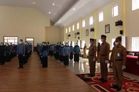 Catat, masa pemberkasan cpns 2019 diperpanjang hingga 21 november periode pemberkasan bagi peserta calon pegawai negeri sipil (cpns) formasi tahun 2019 diperpanjang hingga 21 november. 103 Cpns Lingkup Kabupaten Wajo Menerima Sk Pengangkatan Cpns Bkpsdm Wajo