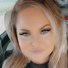 Tricia Weller's Instagram, Twitter & Facebook