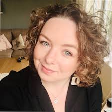 ✨ Making it LinkedIn official… After much reflection and excitement, I'm  thrilled to share a big career update: I've taken a new direction and  officially launched The Kitchen Room, a full-service… |