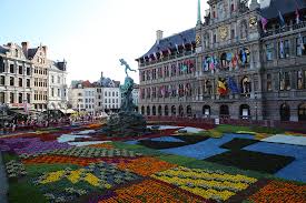 Antwerpen ( franciául anvers) belgium egyik legfontosabb városa, a vlandeere és egyben antwerpen tartomány székhelye. Antwerp The Trumpet House