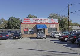 The retail side is tiny at 35,000sq feet compared to. 217 W Division St Arlington Tx 76011 Loopnet Com
