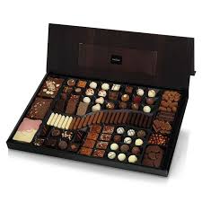 Top 15 Most Luxurious Chocolate Brands Of 2020 Topteny Com Luxury Chocolate Chocolate Brands Expensive Chocolate