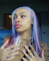 Desirae Harris's Instagram, Twitter & Facebook