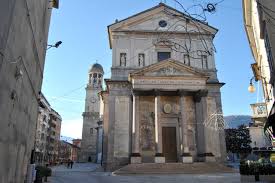 Scopri tutti gli annunci privati e di agenzie e scegli con immobiliare.it la tua futura casa. Datei San Vittore Verbania Intra 0424 Jpg Reisefuhrer Auf Wikivoyage