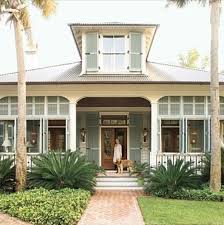 Choosing exterior paint colors for your home doesn't have to be overwhelming. Key West Exterior House Paint Colors
