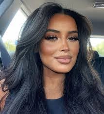 Alexis Wooten's Instagram, Twitter & Facebook