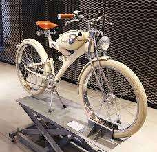 Luca Agnelli Hand Builds Electric Bicycles With Vintage 1950s Pieces Fahrrad Design Fahrrad Und Pedelec