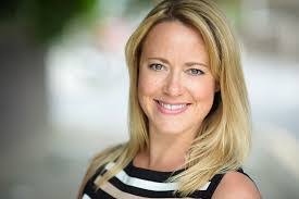 Helen Winter's Instagram, Twitter & Facebook