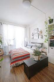 77 Stunning First Apartment Studio Decor Ideas Apartmentgardening Apartmentdecor Apartmentideas Apartment Room Studio Apartment Layout Dorm Room Layouts