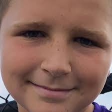 Julie Manske's Instagram, Twitter & Facebook