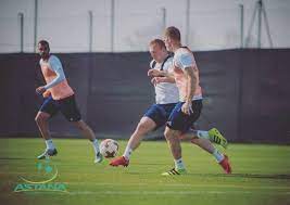 Born 8 april 1994) is a hungarian football midfielder who currently plays for croatian football club osijek. Volegenykent Ter Vissza Kleinheisler Borsonline