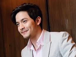 Alden Richards, napiling 'Sexiest Man in the Philippines' ng isang  entertainment blog