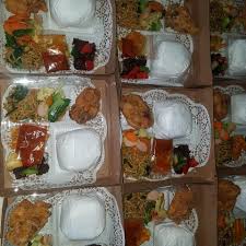 See more of nasi bungkus/nasi bok jogja on facebook. Catering Nasi Box Hampers Efektif Gantikan Prasmanan Saat Pandemi Covid 19