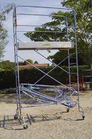 Echafaudage Roulant Comabi A 450 33640 Castres Gironde Aquitaine Annonces Achat Vente Materiel Professionnel Neuf Et Occasion Echafaudages Roulants Echafaudages Mobiles