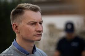 Nie żyje autor książek o panu samochodziku. Bartosz Kramek Wychodzi Z Aresztu A Rzecznik Sluzb Oskarza Go O Pranie Pieniedzy