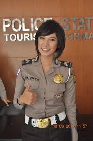 Eka P Polwan Cantik Polisi Indonesia Pejuang Wanita Angkatan Darat Wanita