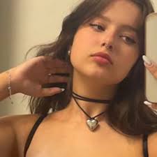 Laura Lampert Schnorr in Ivoti, Brazil :: Behance