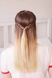 Hair styling adds an even more beauty to a woman's direction. 42 Cute And Easy Hairstyles For School You Can Do Yourself