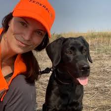 Ashlee Strong's Instagram, Twitter & Facebook