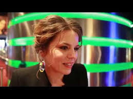 Annika Rush's Instagram, Twitter & Facebook