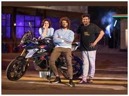 Manas ekam, vachas ekam, karmanyekam, mahatmanam. Vijay Devarakonda S Liger Movie News Hollywood S Stunt Choreographer Andy Long Teams Up With Vijay Devarakonda And Ananya Panday For Liger