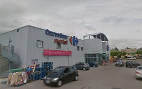 Jennifer durand, mis à jour le 20/12/19 14:29. Yvelines Les Voleurs Ont Sorti Six Chariots Remplis Du Supermarche Le Parisien