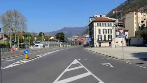 Leggi anche > boom di contagi oggi in lombardia: Lockdown Como E Lombardia Aggiornamenti Oggi 3 Novembre 2020 Cosa Sara Chiuso