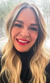 Amber Fuller's Instagram, Twitter & Facebook