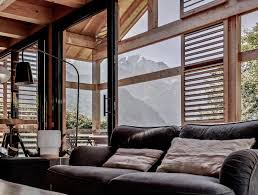 Seksiyonel kapı sandviç panellerimiz %100 yerli malı, endüstriyel ve garaj kapılarımız %85 yerli malı sertifikasına sahip durumdadır. Chalet Lux Et Design Servoz Harga Terkini 2021