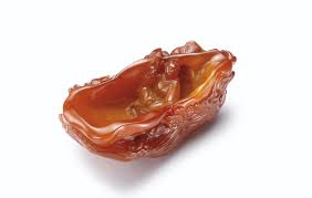 An Amber Carving Of Zhang Qian On A Raft Br Qing Dynasty 18th Century Lot