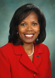 Rhonda Davenport Johnson Named Comerica Bank's National Director of Retail  Sales and Service