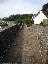 Chateau D Hennebont Le Chemin De Ronde Chateau Chateau Fort Bretagne