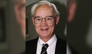 In memoriam: pater Thom Ligthart