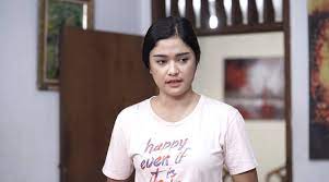 Program yang menyuguhkan berita atau informasi menarik dari dunia entertainment, di dalam dan luar negeri berdasar pada fakta dan informasi. Sederhana Di Televisi Ini 10 Potret Nurul Ok Jek Di Dunia Nyata