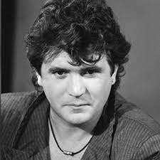Inscrivez vous ici pour ne manquer aucune actualité. Daniel Balavoine Instagram Balavoine Daniel Chanteur Francais Balavoine Musique Francaise Daniel Balavoine Balavoine Chanteurs Francais