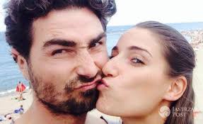 Kliment , kıdemli takımlarına katılmadan önce gençlik futbolunu fc vysočina jihlava için oynadı. Jan Kliment Jest Pod Pantoflem Swojej Zony Ile Maja Dzieci