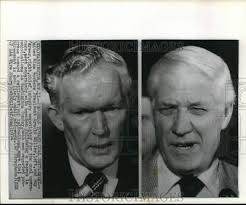 1974 Press Photo Arnold Miller, Guy Farmer at Washington news conferences