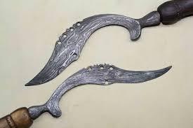 Badan hukum nasional indonesia tertentu; 14 Macam Senjata Tradisional Dari Beberapa Provinsi Di Indonesia