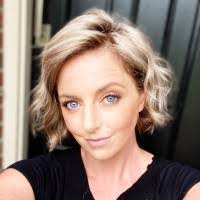 Randi Fox's Instagram, Twitter & Facebook