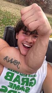 Brandon Hoskins's Instagram, Twitter & Facebook